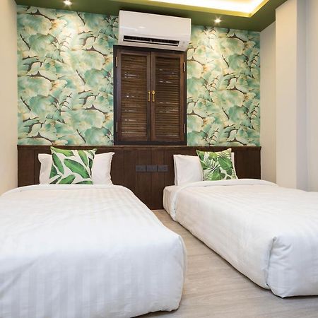 Foodotel Bangkok Bagian luar foto