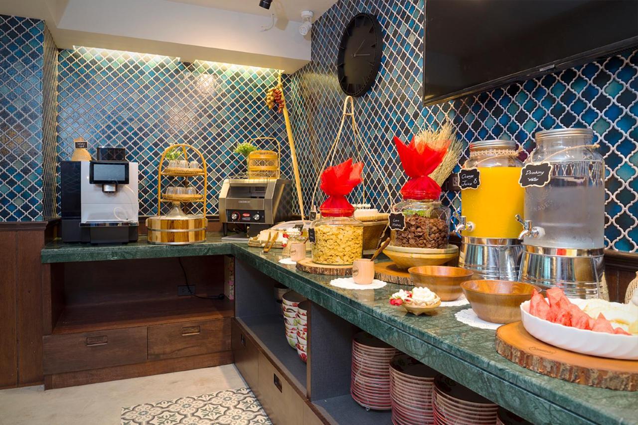 Foodotel Bangkok Bagian luar foto